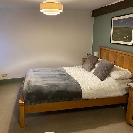 Churchgate Apartment Kirkby Lonsdale Bagian luar foto