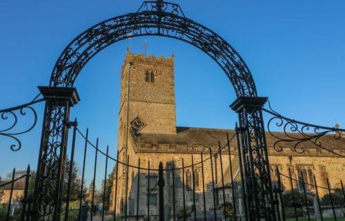 Churchgate Apartment Kirkby Lonsdale Bagian luar foto