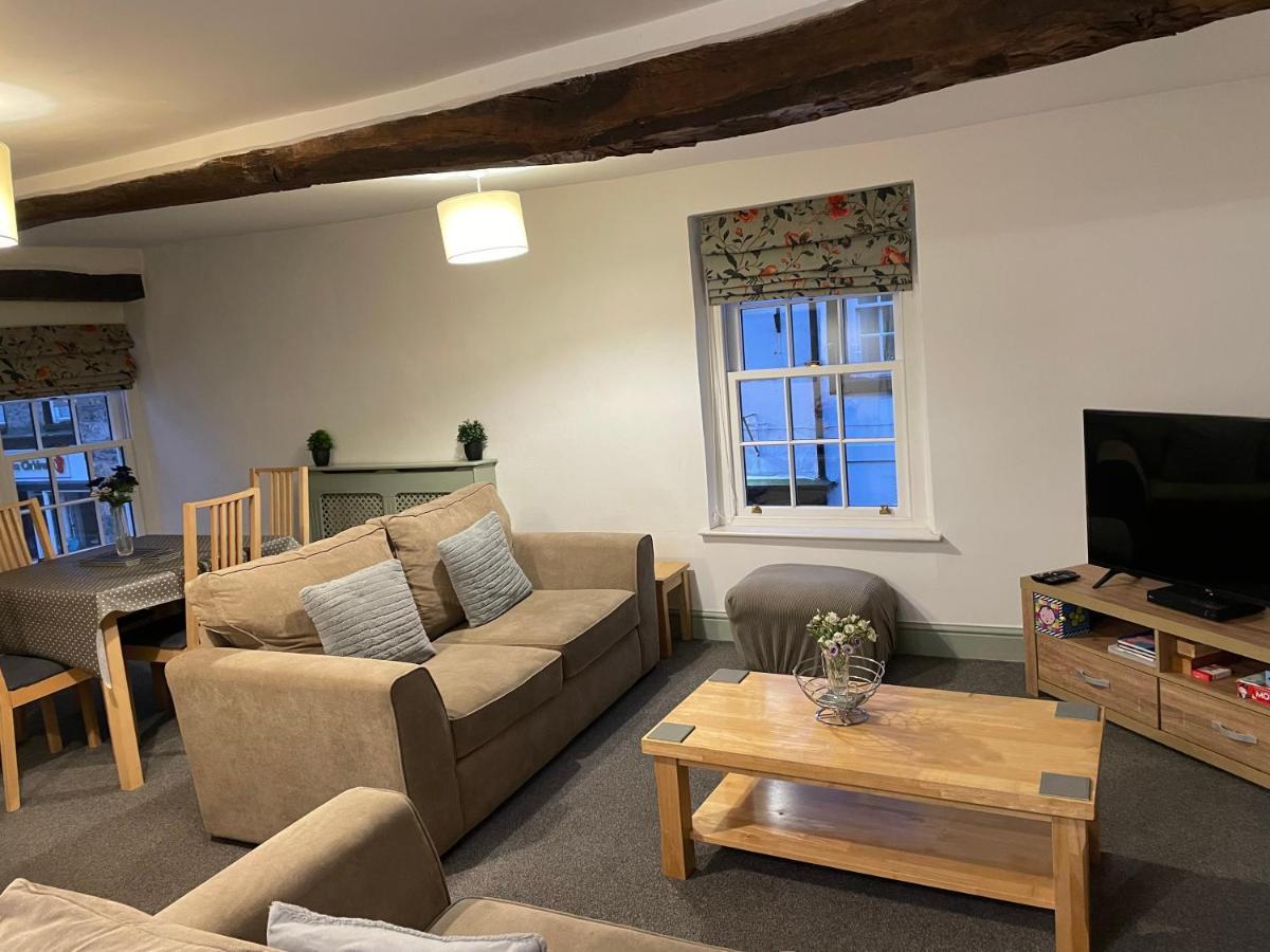 Churchgate Apartment Kirkby Lonsdale Bagian luar foto
